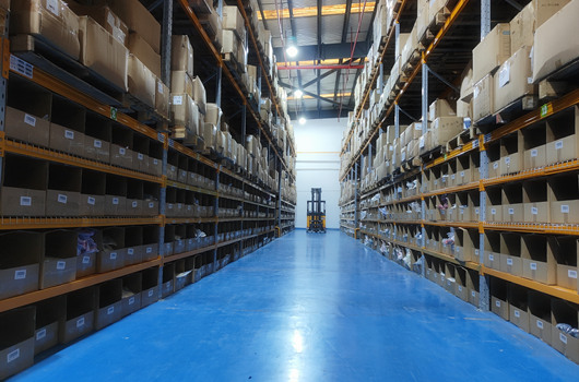 時(shí)尚服裝倉(cāng)儲(chǔ)托管